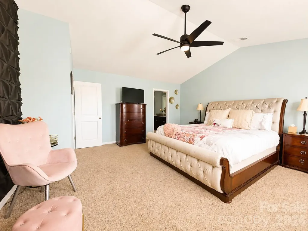 7129 Branch Fork Road Charlotte NC 28215
