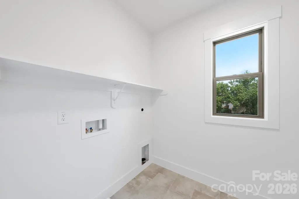 1124 Berryhill Road Charlotte NC 28208