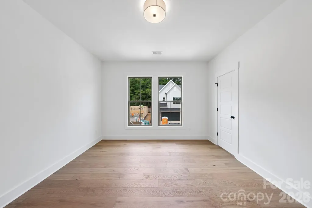 1124 Berryhill Road Charlotte NC 28208