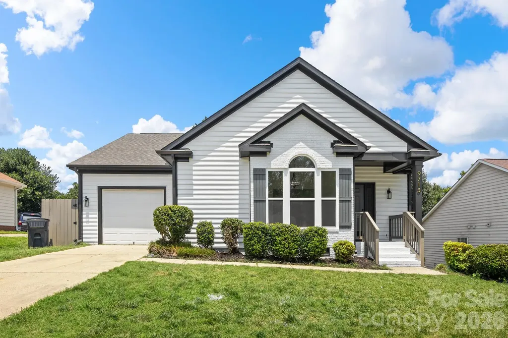 9713 Pernell Lane Charlotte NC 28213