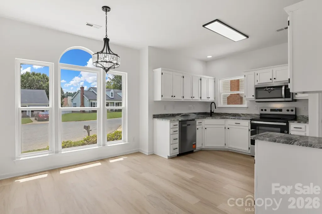 9713 Pernell Lane Charlotte NC 28213