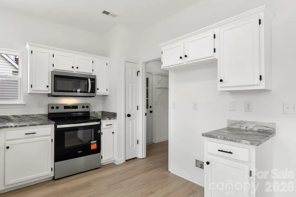 9713 Pernell Lane Charlotte NC 28213