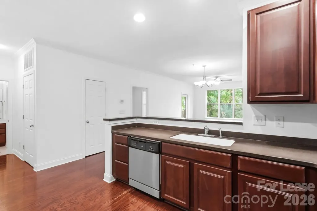 1000 E Woodlawn Road Charlotte NC 28209