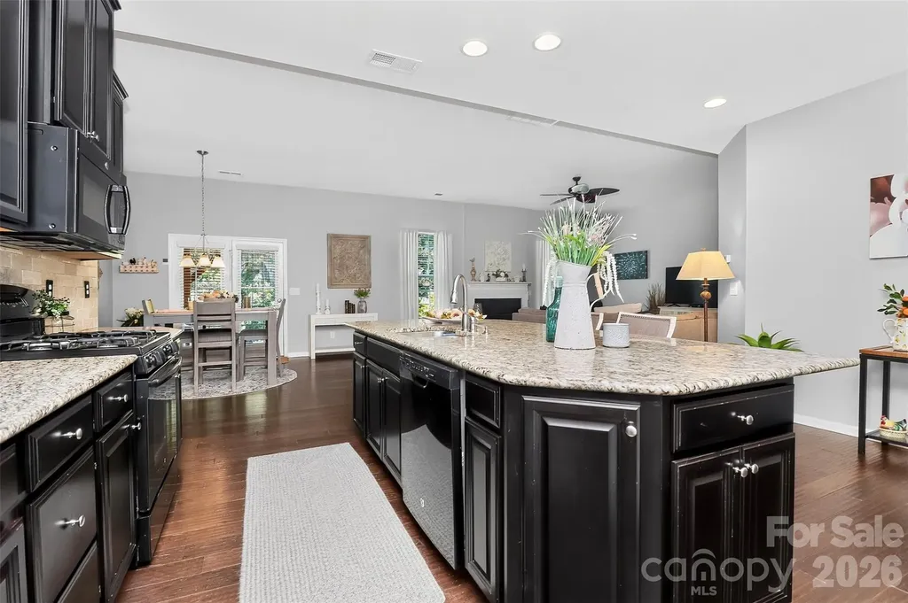 12823 Plumleaf Drive Charlotte NC 28213