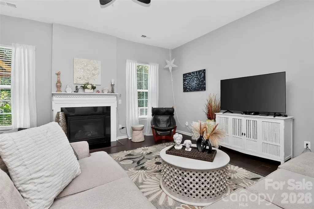 12823 Plumleaf Drive Charlotte NC 28213