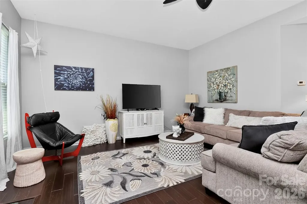 12823 Plumleaf Drive Charlotte NC 28213