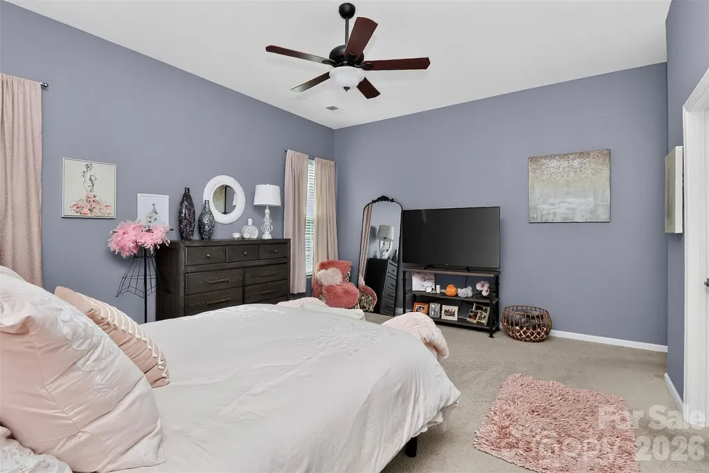 12823 Plumleaf Drive Charlotte NC 28213