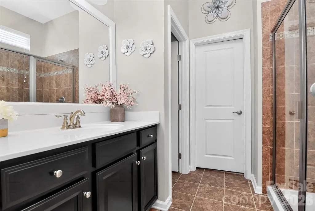 12823 Plumleaf Drive Charlotte NC 28213
