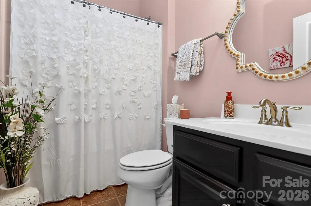 12823 Plumleaf Drive Charlotte NC 28213