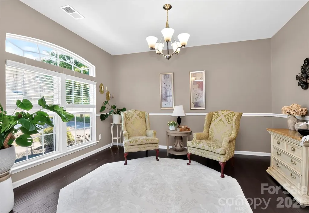 12823 Plumleaf Drive Charlotte NC 28213