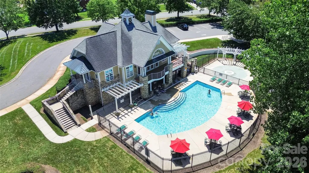 12823 Plumleaf Drive Charlotte NC 28213