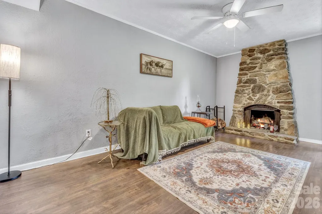 144 Pinehaven Drive Clyde NC 28721