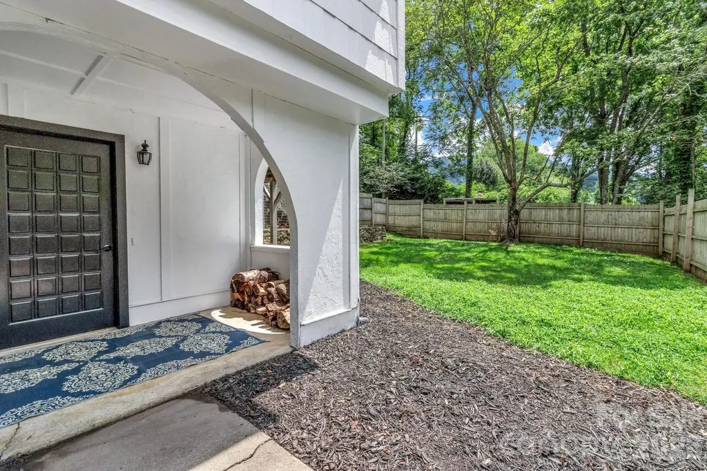 144 Pinehaven Drive Clyde NC 28721