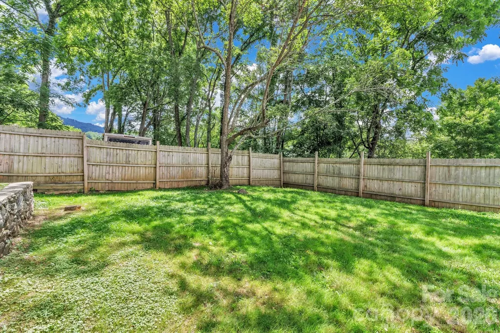 144 Pinehaven Drive Clyde NC 28721