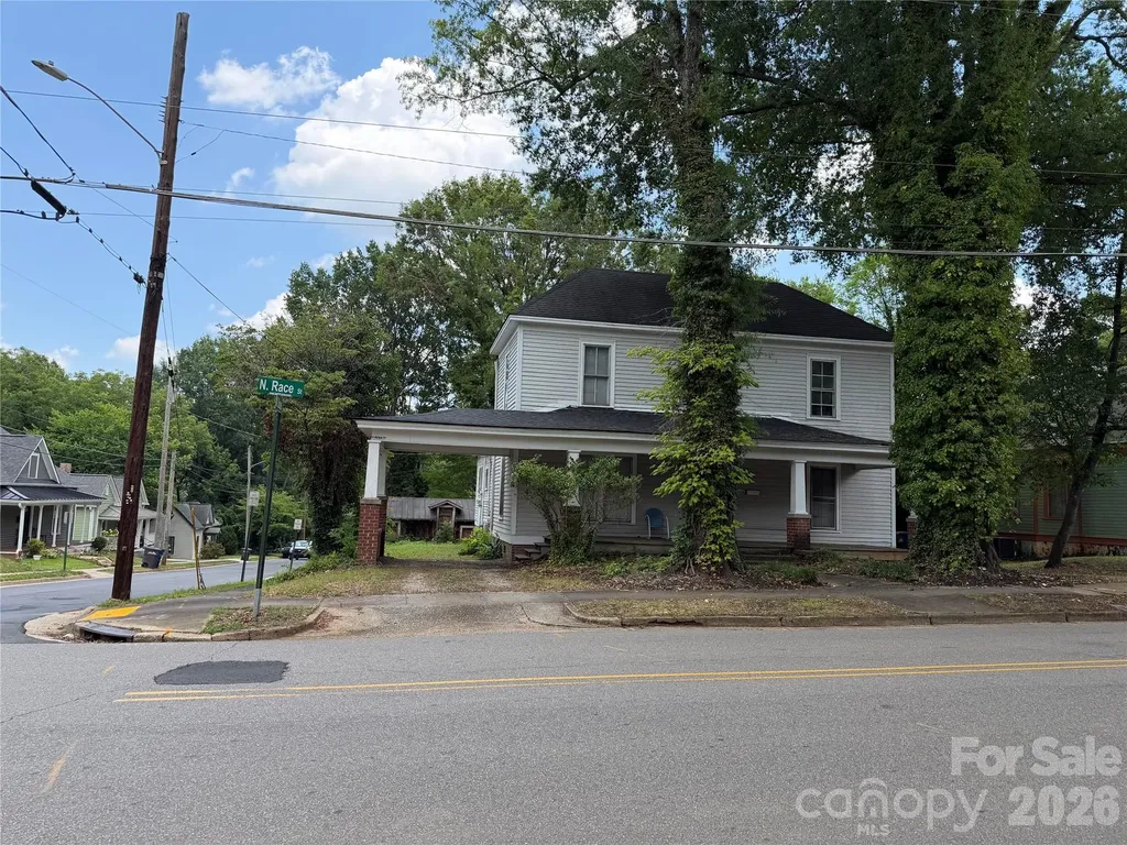 403 S Race Street Statesville NC 28677