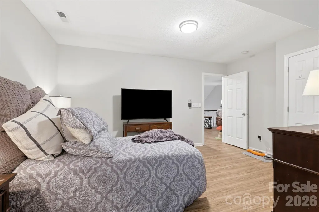 109 Prescott Street Matthews NC 28104