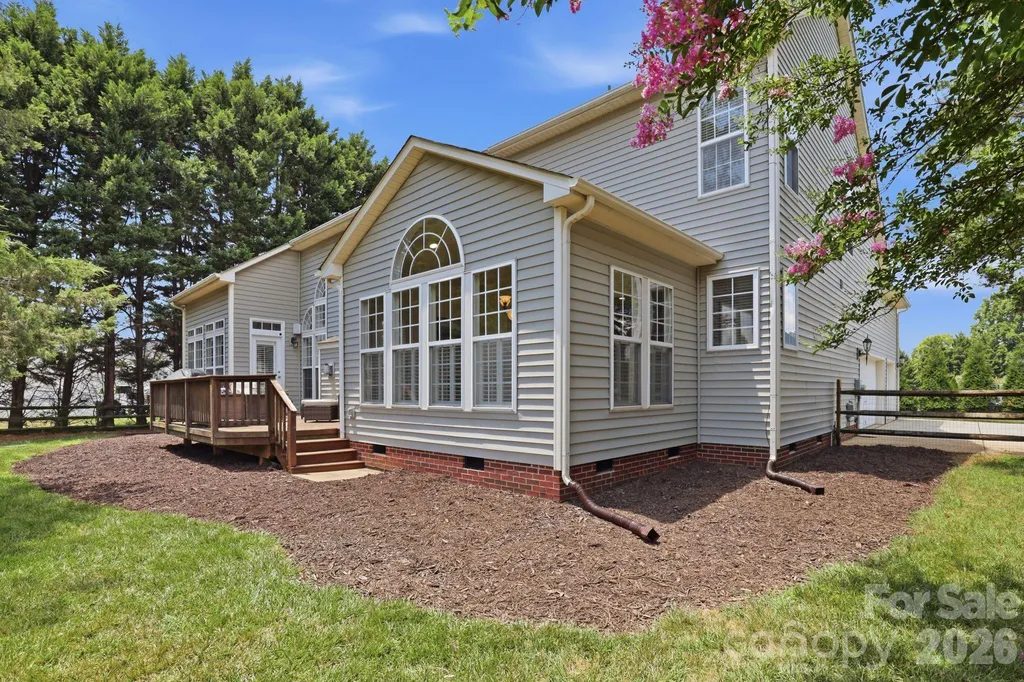 151 Corona Circle Mooresville NC 28117