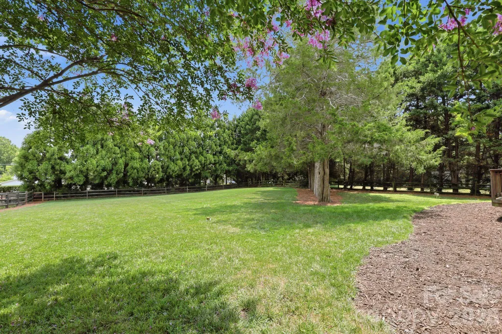 151 Corona Circle Mooresville NC 28117