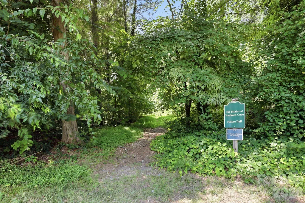 151 Corona Circle Mooresville NC 28117