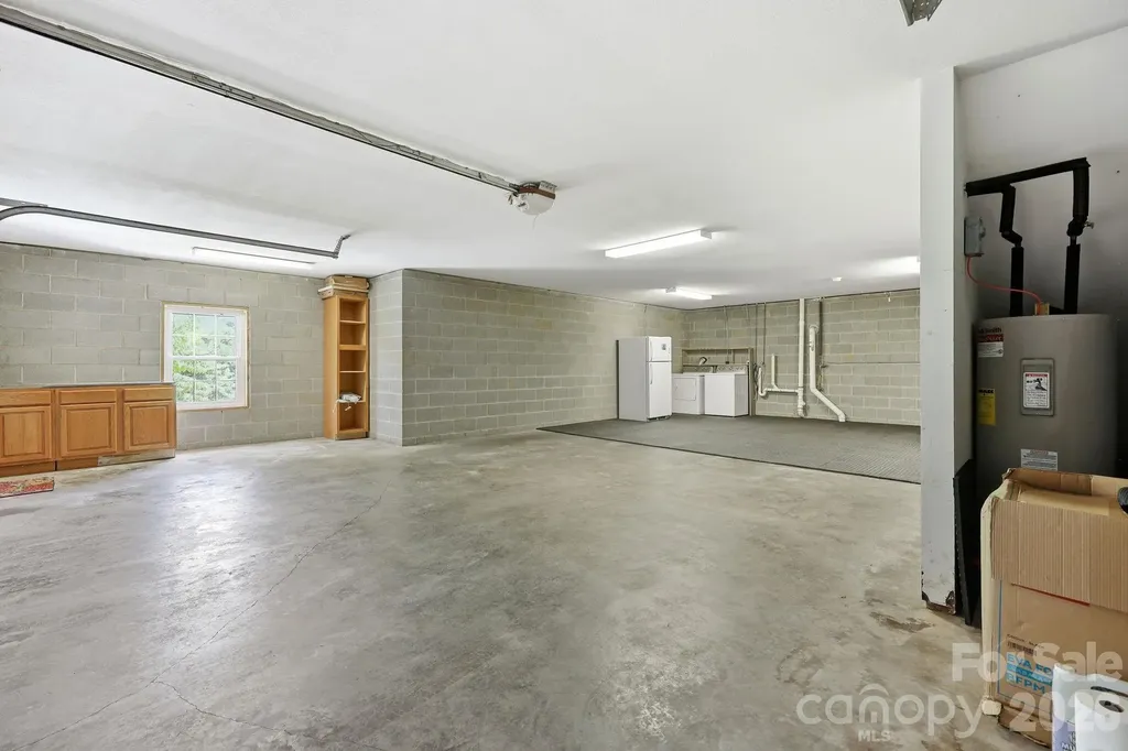 320 Meadowbrook Drive Canton NC 28716