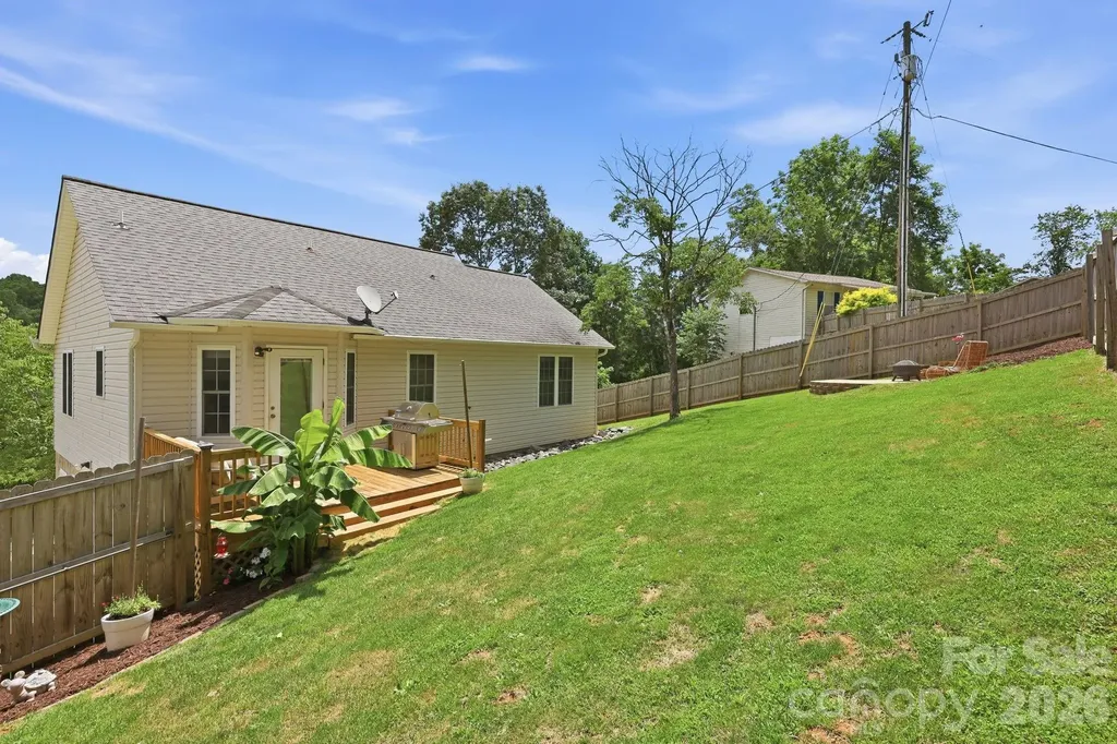 320 Meadowbrook Drive Canton NC 28716