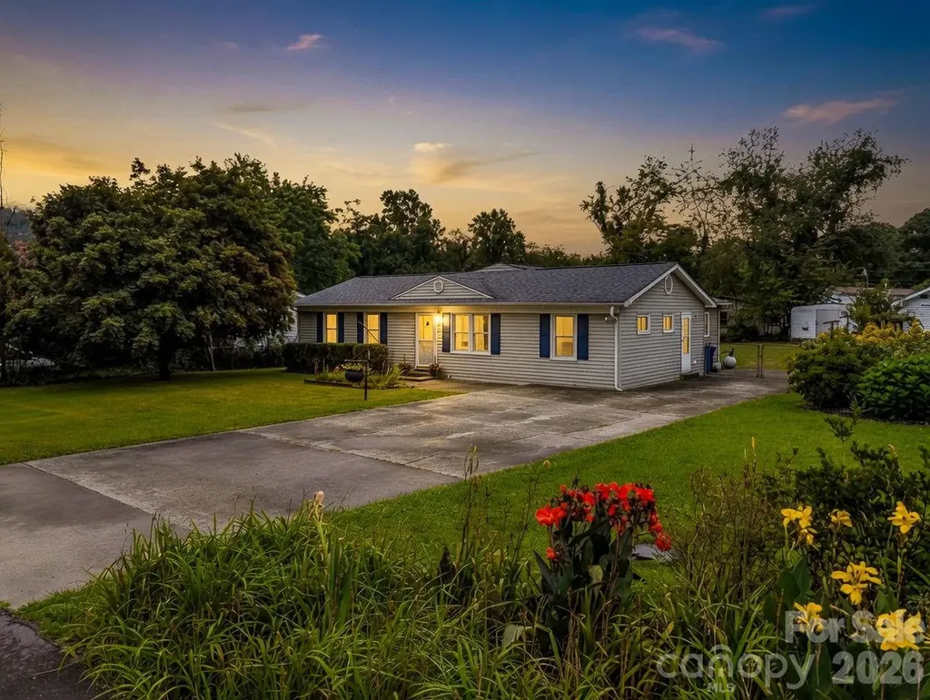 119 Scenic View Drive Swannanoa NC 28778