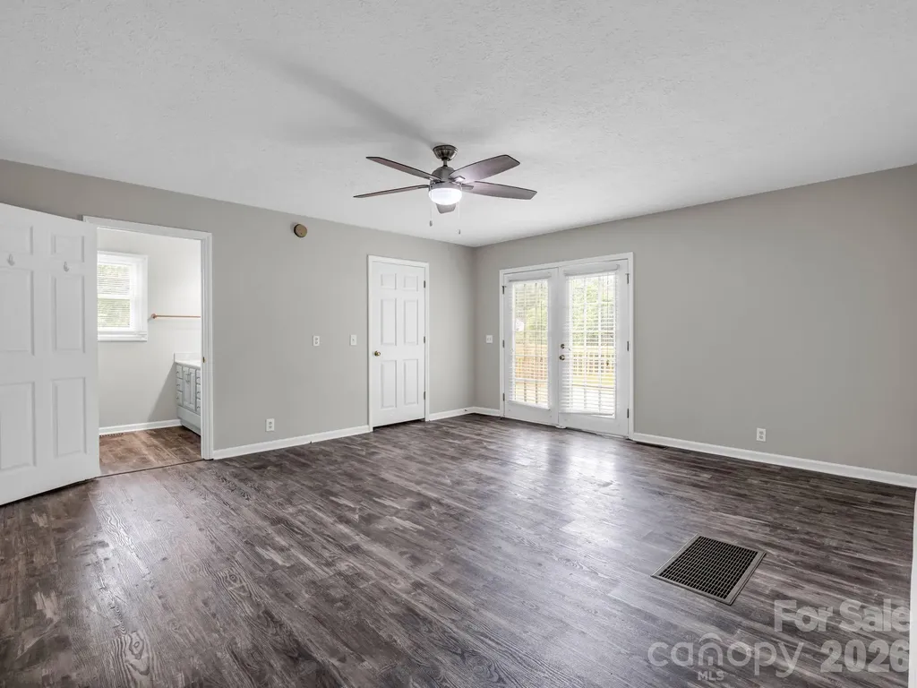 119 Scenic View Drive Swannanoa NC 28778