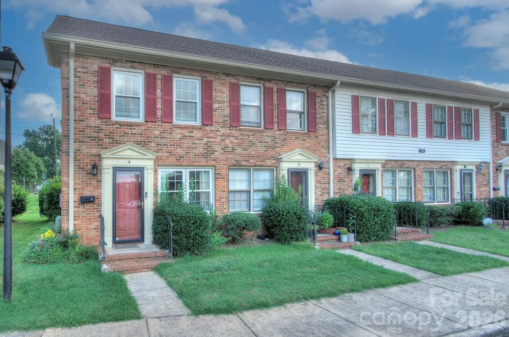 6242 Old Pineville Road Charlotte NC 28217