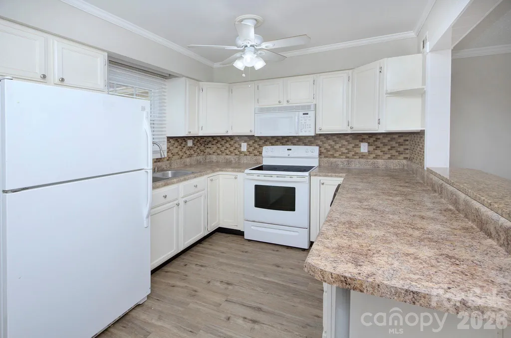 6242 Old Pineville Road Charlotte NC 28217