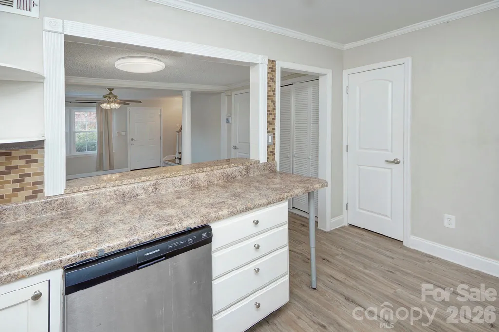 6242 Old Pineville Road Charlotte NC 28217