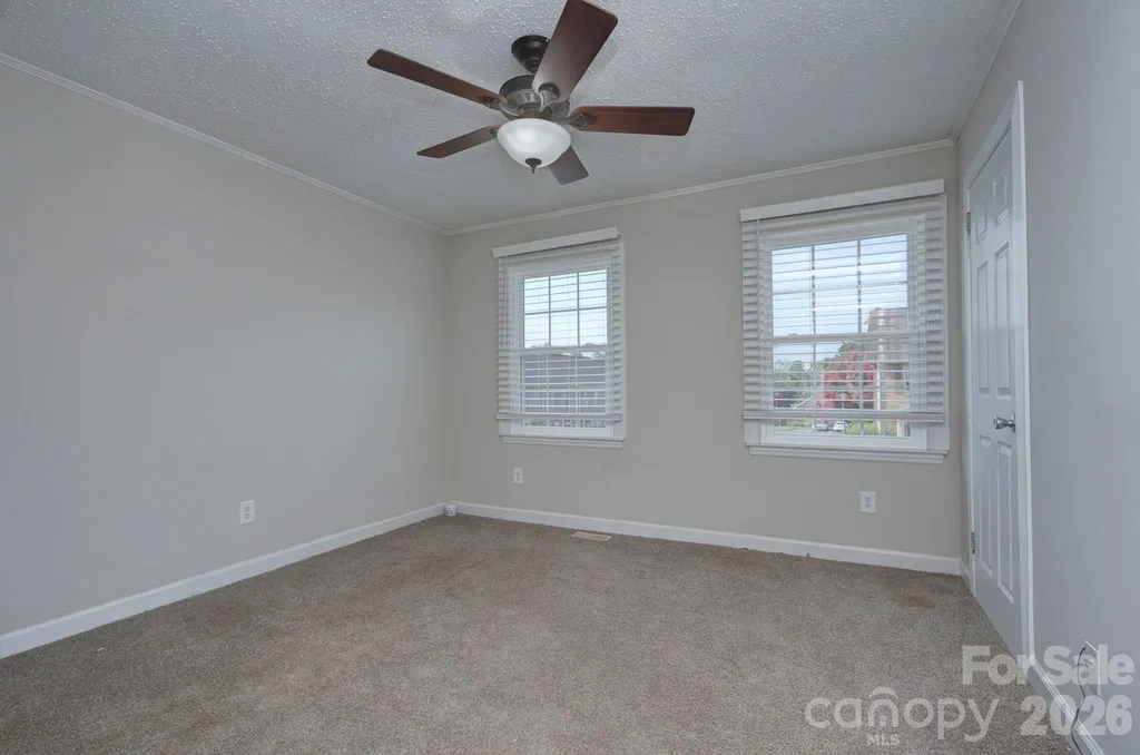 6242 Old Pineville Road Charlotte NC 28217