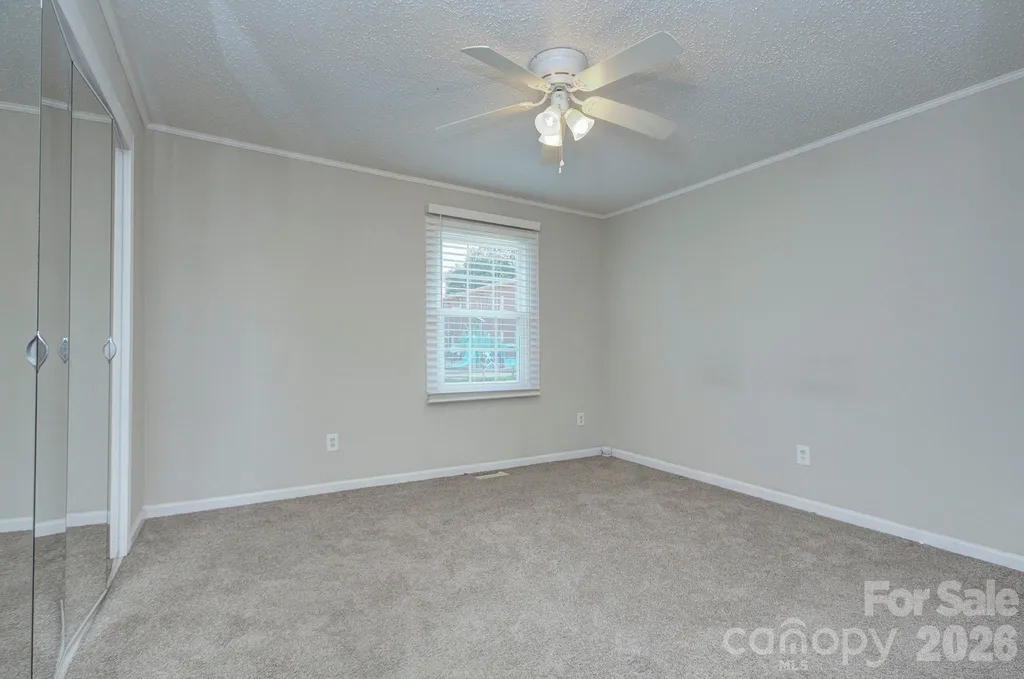 6242 Old Pineville Road Charlotte NC 28217