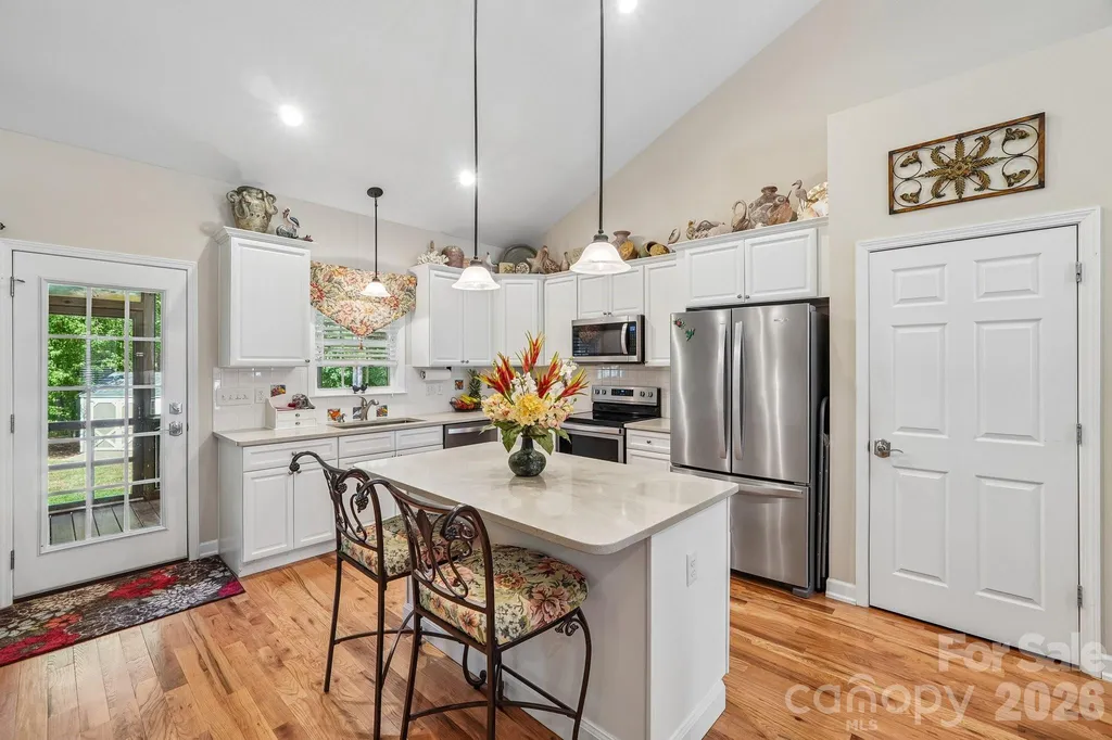 2182 Evergreen Drive Newton NC 28658