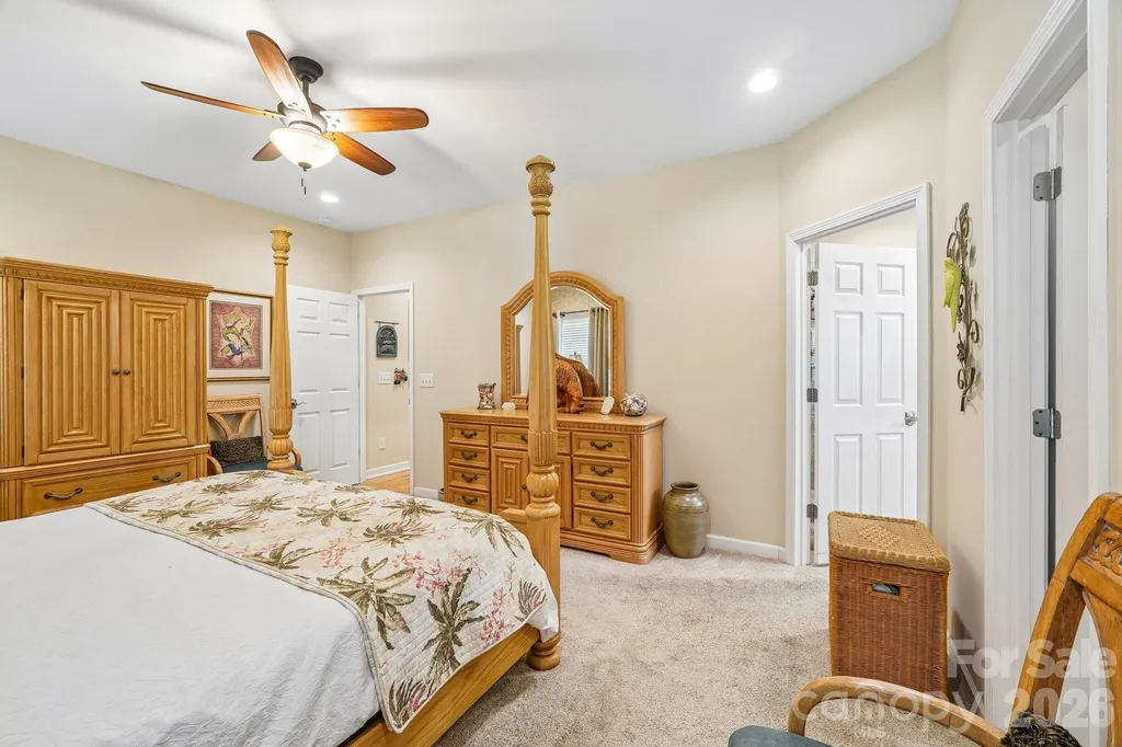 2182 Evergreen Drive Newton NC 28658
