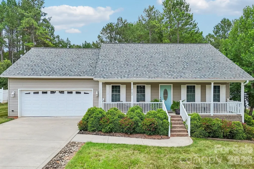 2182 Evergreen Drive Newton NC 28658