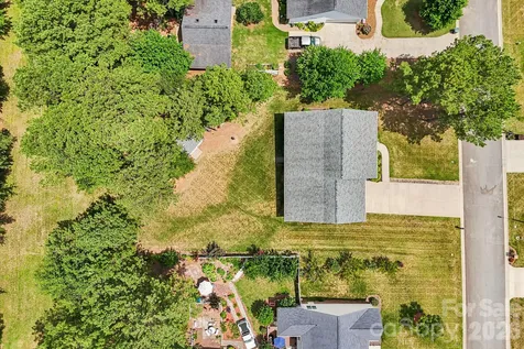 2182 Evergreen Drive Newton NC 28658