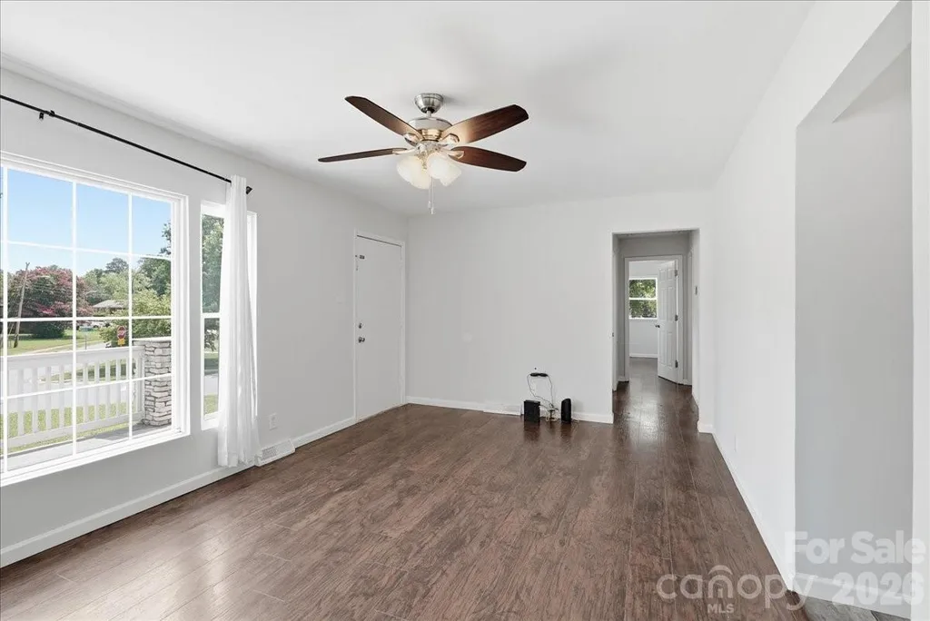 4324 Hidden Valley Road Charlotte NC 28213