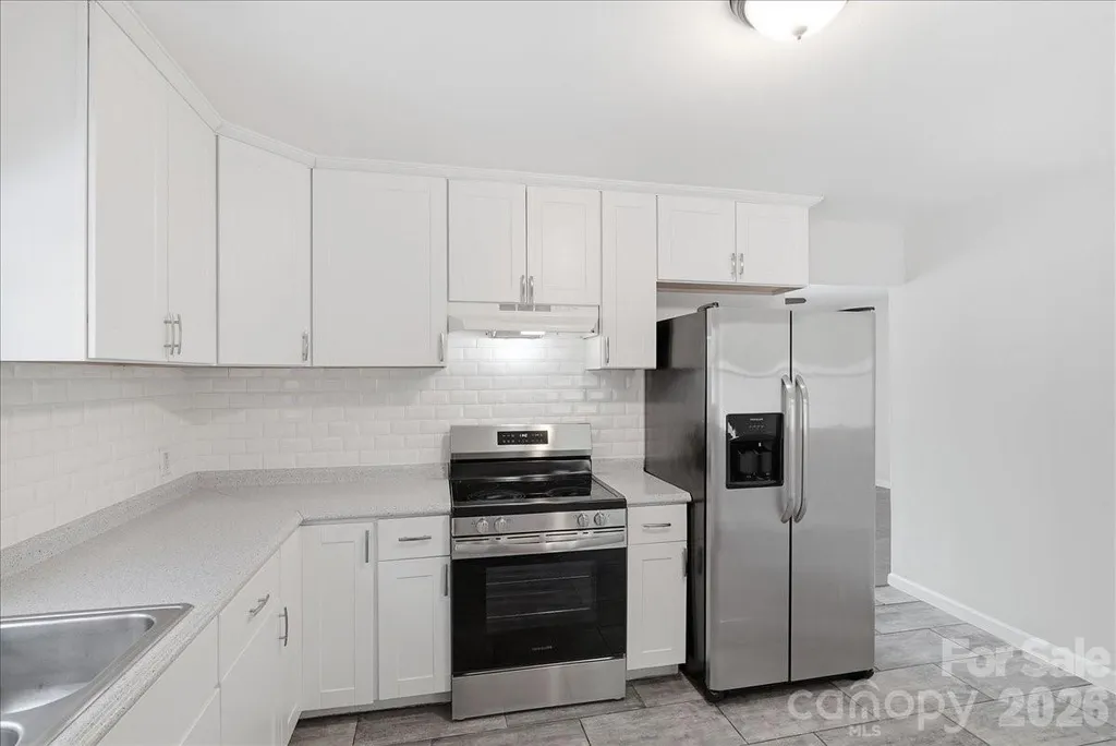 4324 Hidden Valley Road Charlotte NC 28213