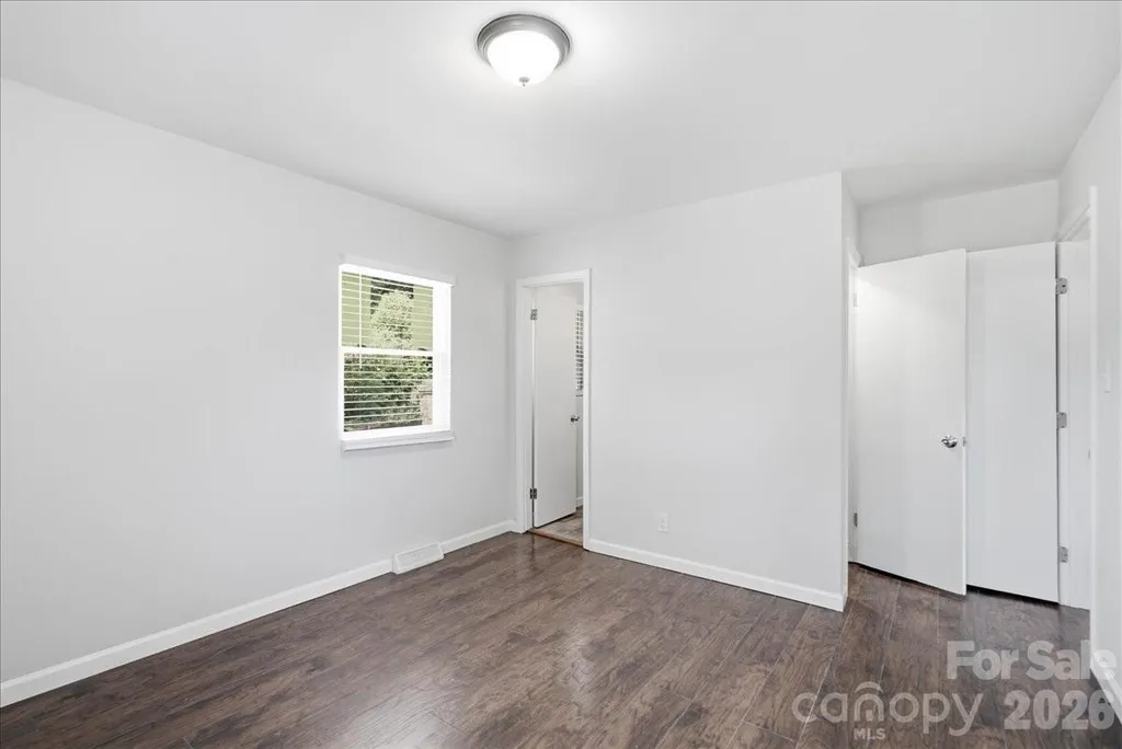 4324 Hidden Valley Road Charlotte NC 28213