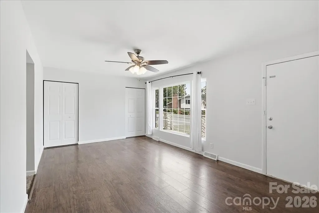 4324 Hidden Valley Road Charlotte NC 28213