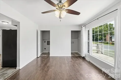 4324 Hidden Valley Road Charlotte NC 28213