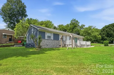 4324 Hidden Valley Road Charlotte NC 28213
