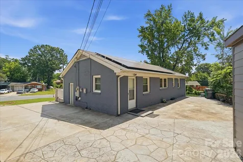 4324 Hidden Valley Road Charlotte NC 28213