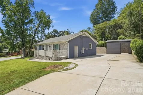 4324 Hidden Valley Road Charlotte NC 28213