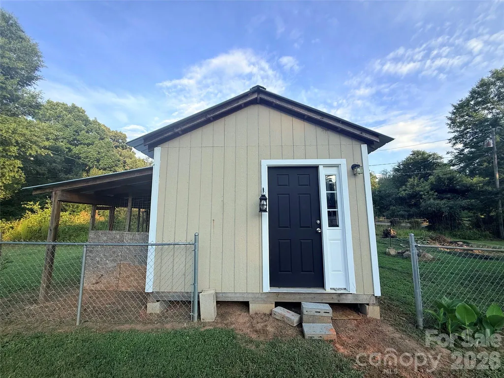 3388 Rhyne Forest Road Iron Station NC 28080
