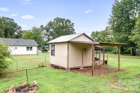 3388 Rhyne Forest Road Iron Station NC 28080