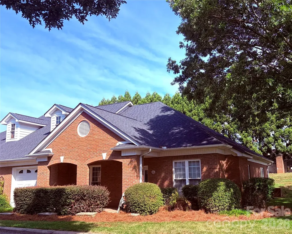 215 Knops Nob Road Mooresville NC 28115