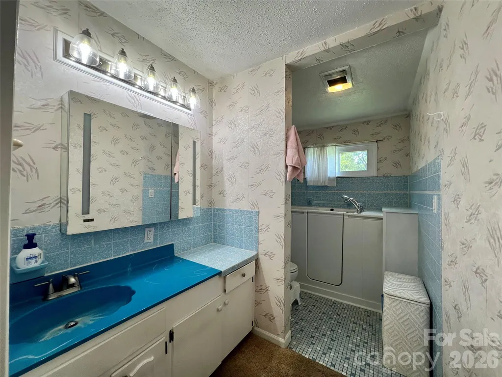 2307 Mclean Street Gastonia NC 28054