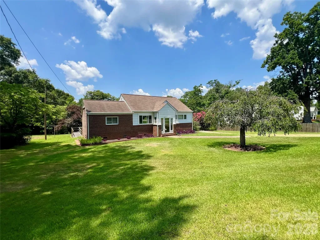 2307 Mclean Street Gastonia NC 28054
