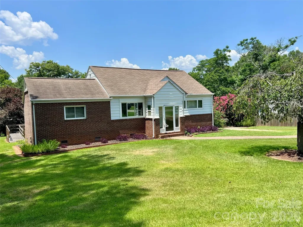 2307 Mclean Street Gastonia NC 28054